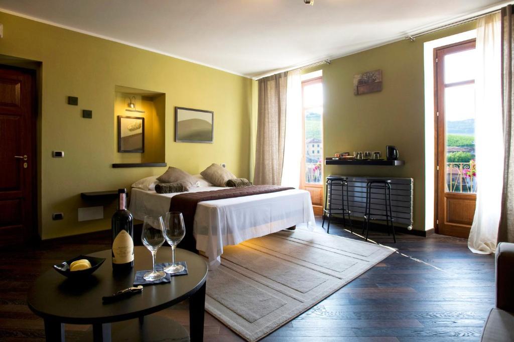Casa Svizzera Agriturismo Barolo Bilik gambar
