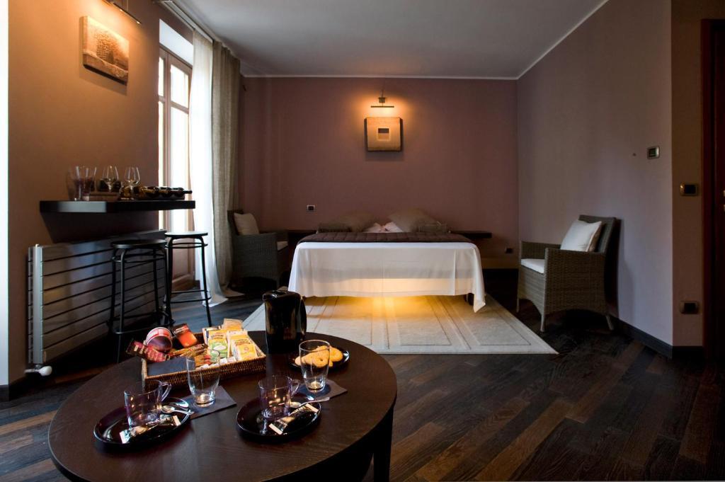 Casa Svizzera Agriturismo Barolo Bilik gambar